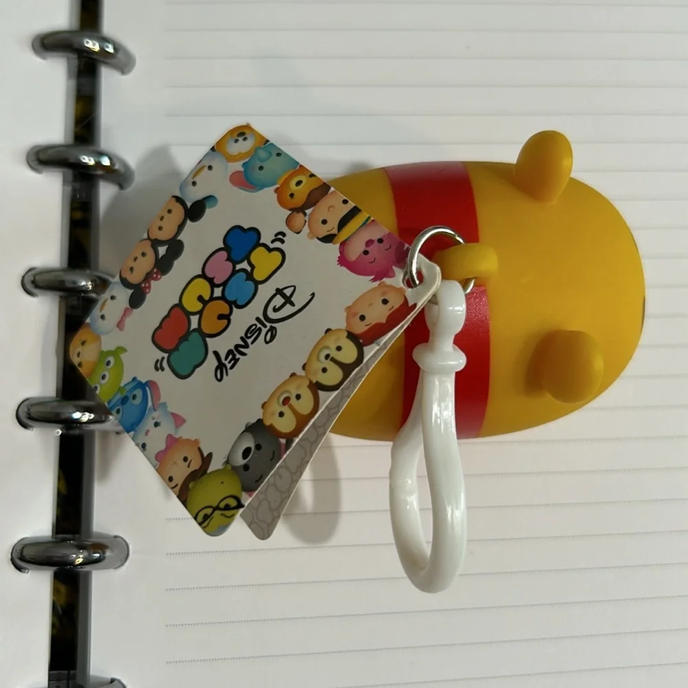 Disney Tsum Tsum -‎ Winnie the Pooh Squeezable Scent Keychain NWT Collectible